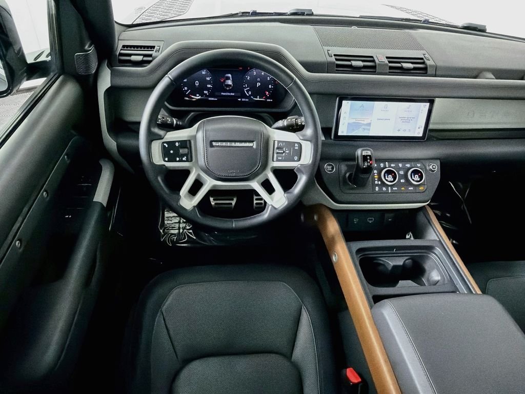 Used 2023 Carpathian Gray Premium Metallic Land Rover X-Dynamic SE image 24