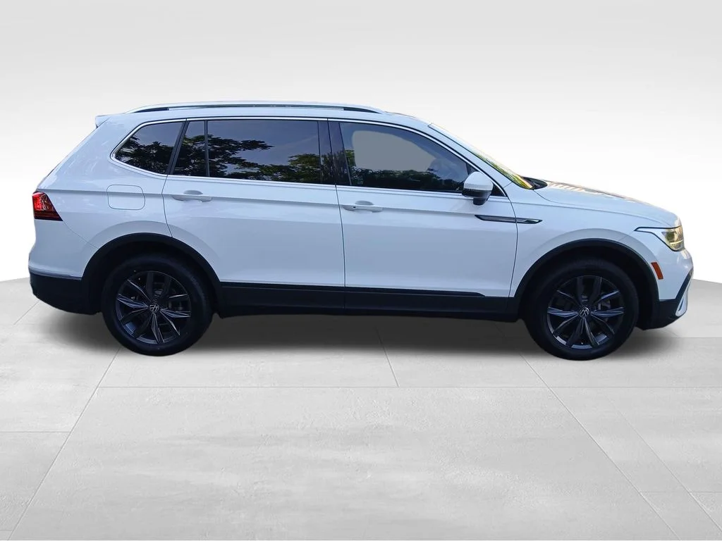 Used 2022 White Volkswagen 2.0T SE image 6