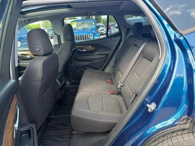 Used 2019 Blue Emerald Metallic GMC SLE image 48