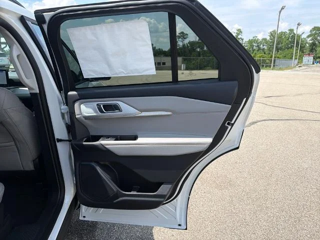 New 2026 Star White Metallic Tri-Coat Ford Active image 46