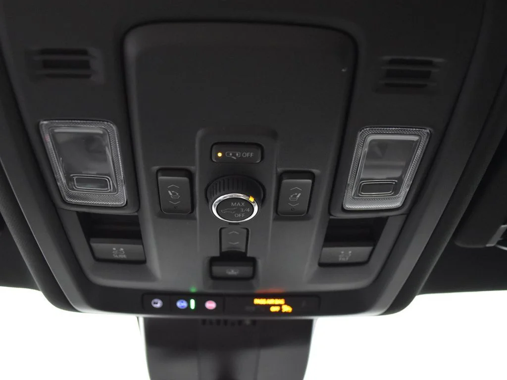 Used 2025 Volcanic Red GMC Denali Ultimate image 22