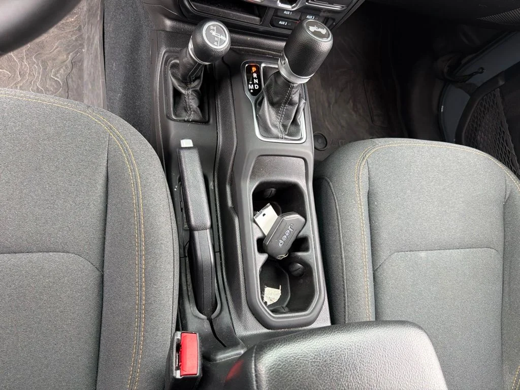 Used 2024 Gray Jeep Sport S image 19