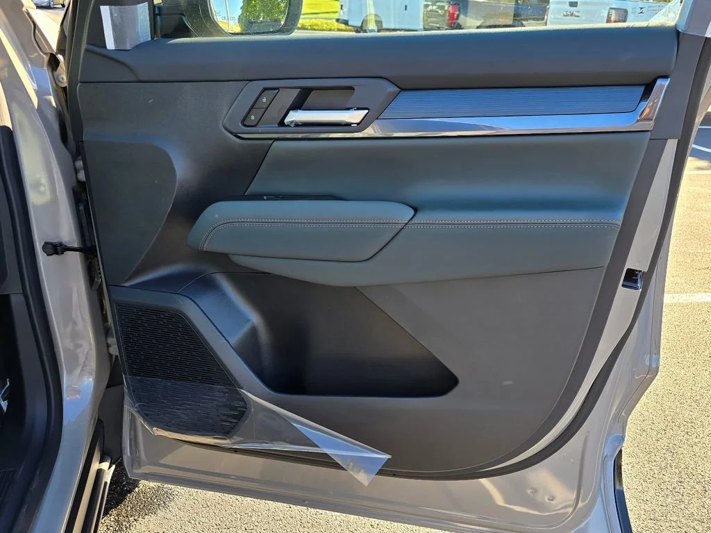 2026 GMC Terrain AT4 - Photo 33