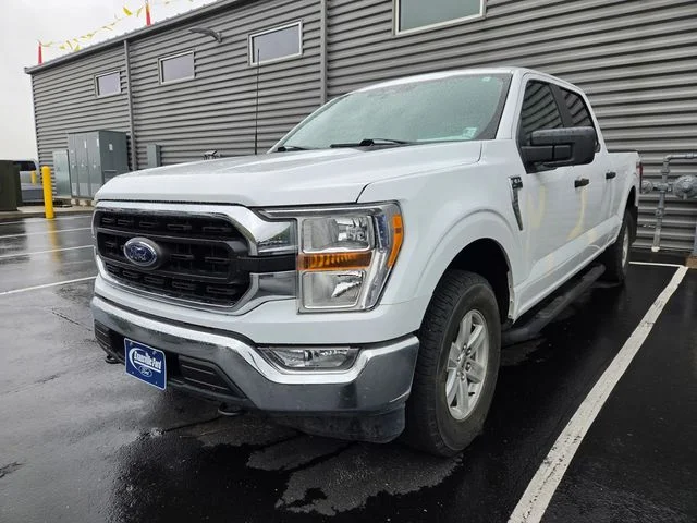 Used 2022 Oxford White Ford XLT image 3