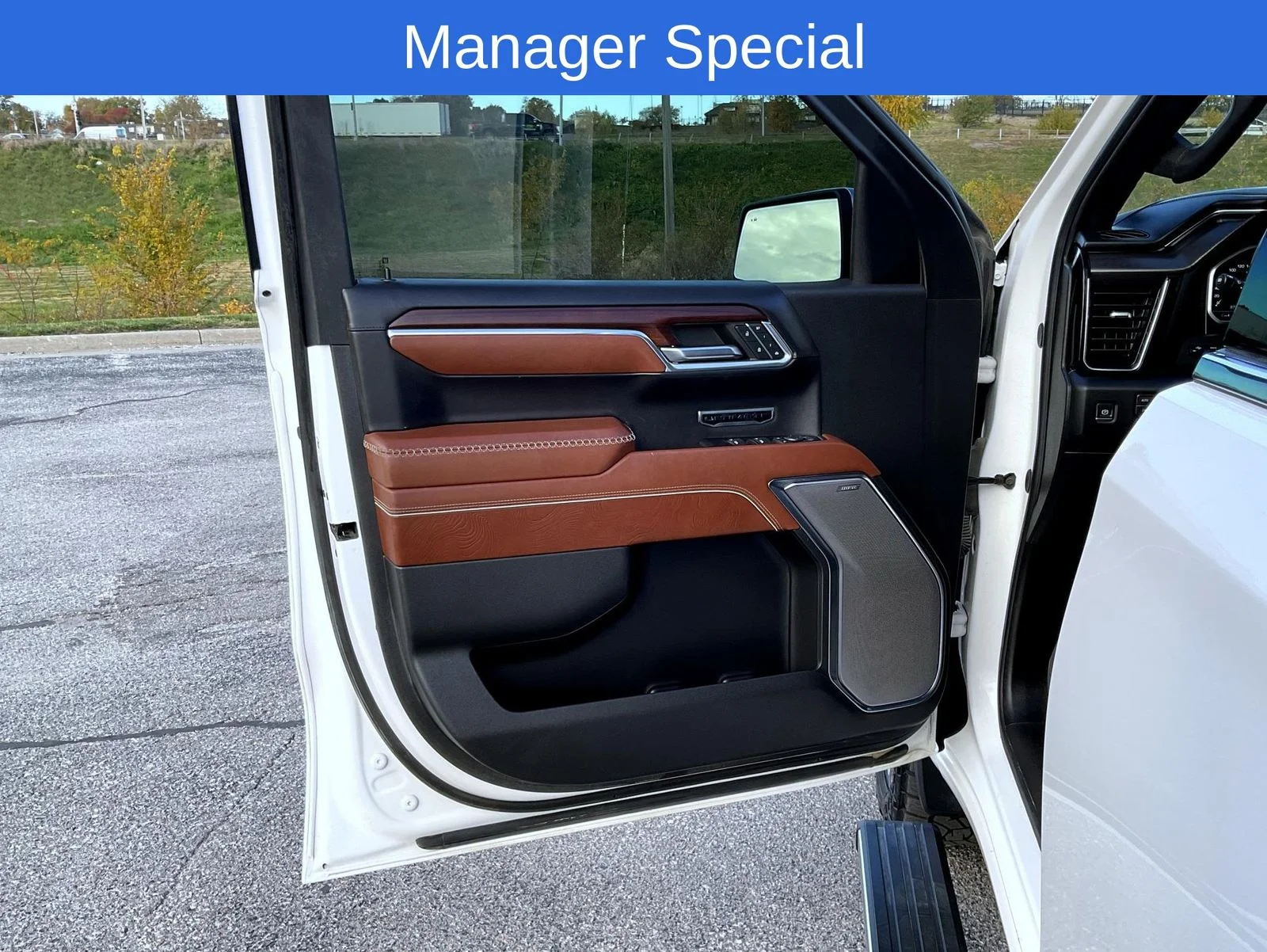 Used 2024 White GMC Denali Ultimate image 10