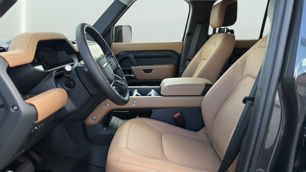 New 2026 Carpathian Grey Land Rover X-Dynamic SE image 17