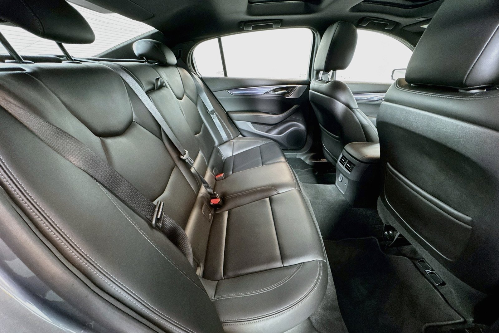 Used 2020 Satin Steel Metallic Cadillac Luxury image 25