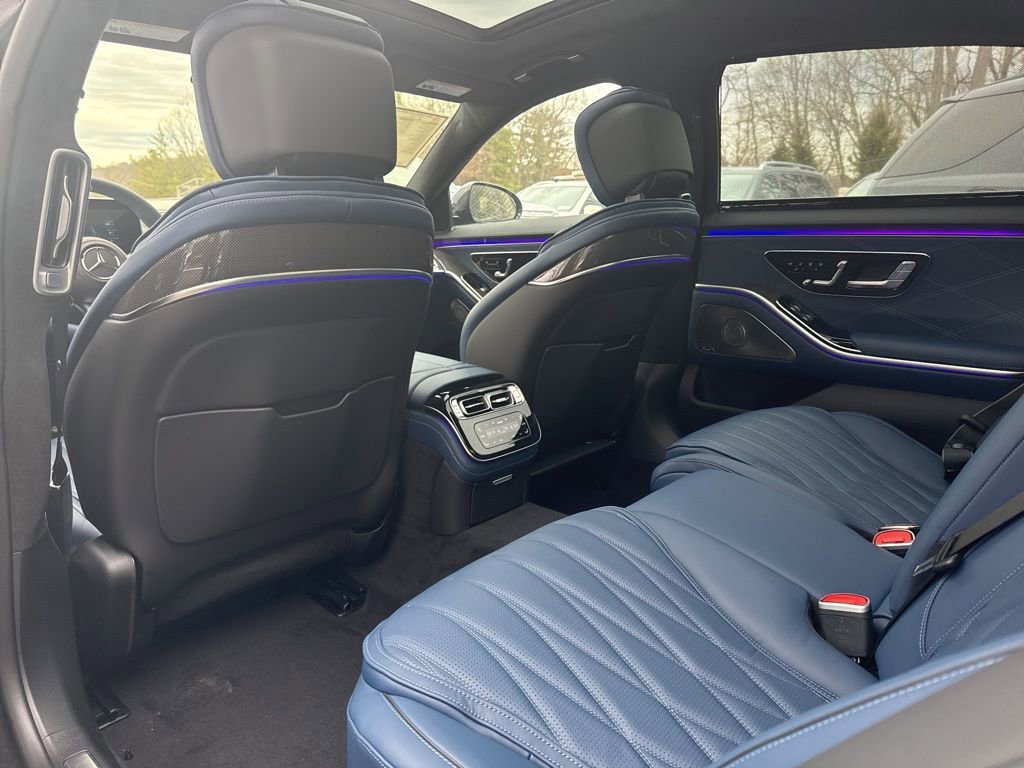 2025 Mercedes-Benz S-Class S 63 - Photo 54