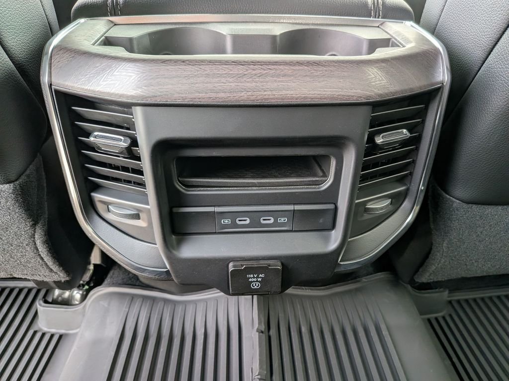 New 2026 Granite Crystal Metallic Clear-Coat Exterior Paint RAM Laramie image 36