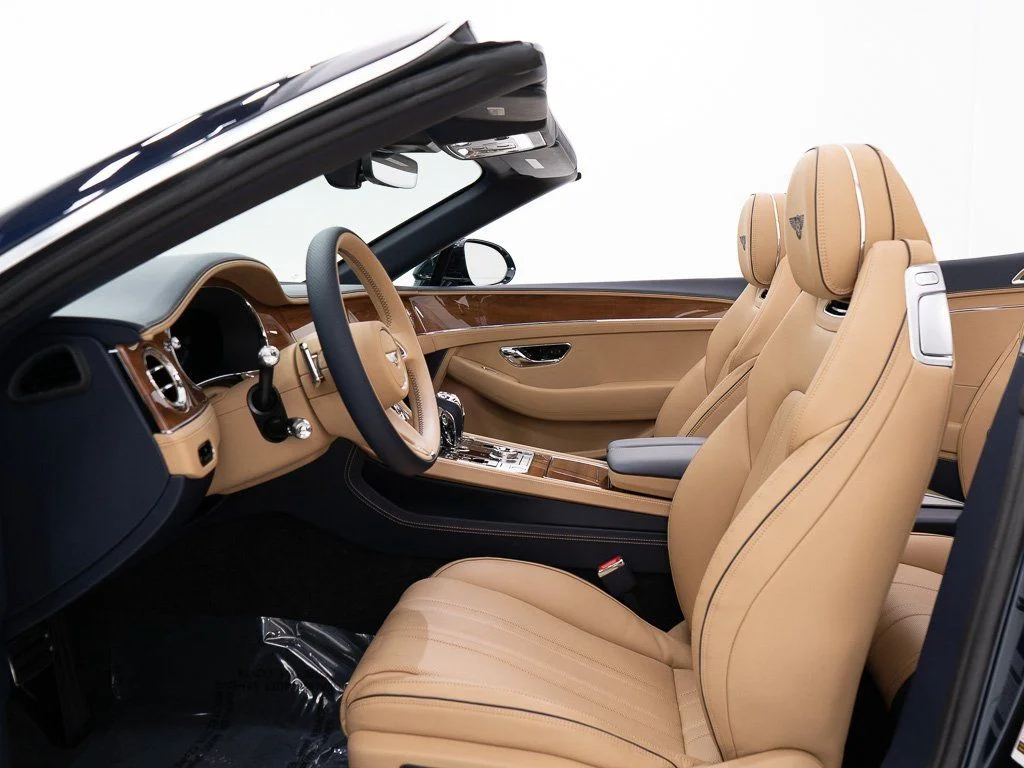 New 2026 Dark Sapphire Bentley  image 23