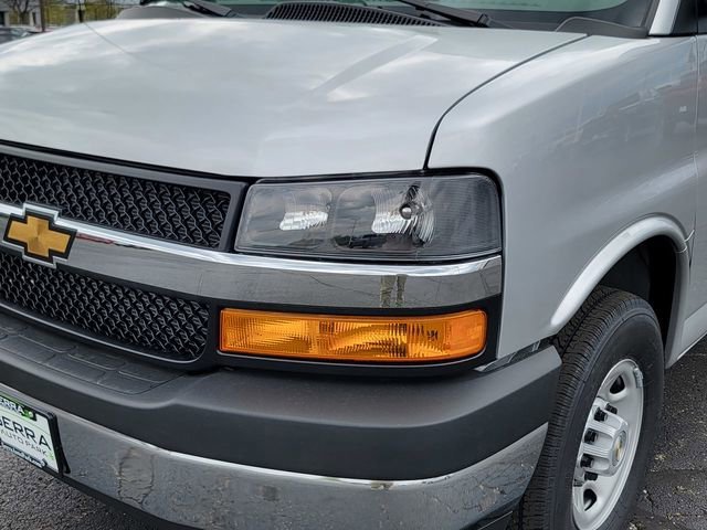 2026 Chevrolet Express Cargo Work Van - Photo 10