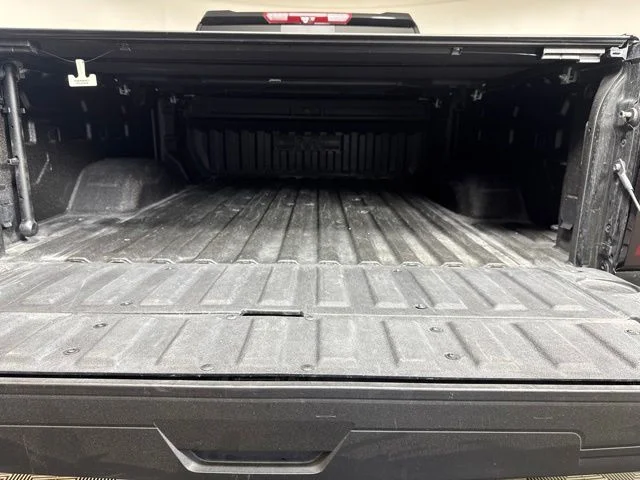 Used 2025 Onyx Black GMC Denali Ultimate image 18