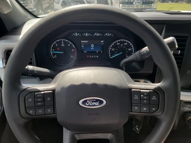 New 2026 Oxford White Ford XL image 28