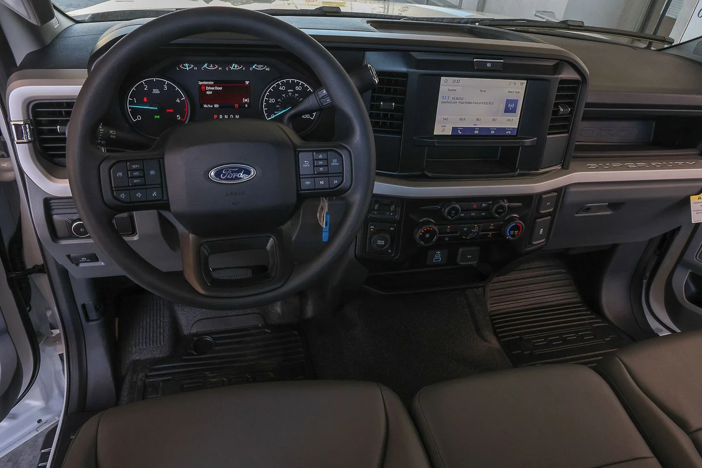 New 2026 Oxford White Ford F-550® XL image 23