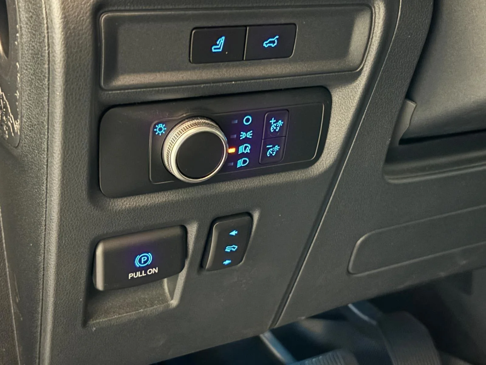 Used 2022 Iconic Silver Metallic Ford XLT image 13