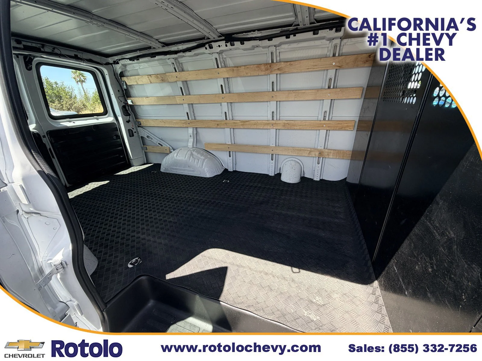 Used 2025 Summit White Chevrolet 2500 RWD 135 image 10