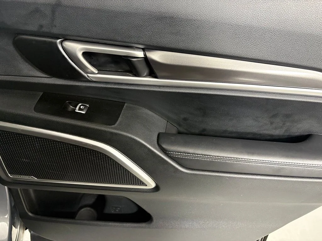 Used 2025 Silver Kia S image 15