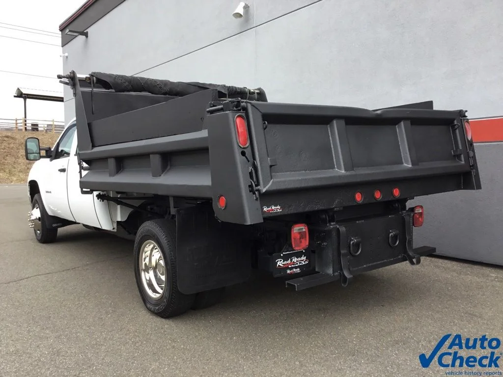 Used 2013 White GMC Work Truck image 18