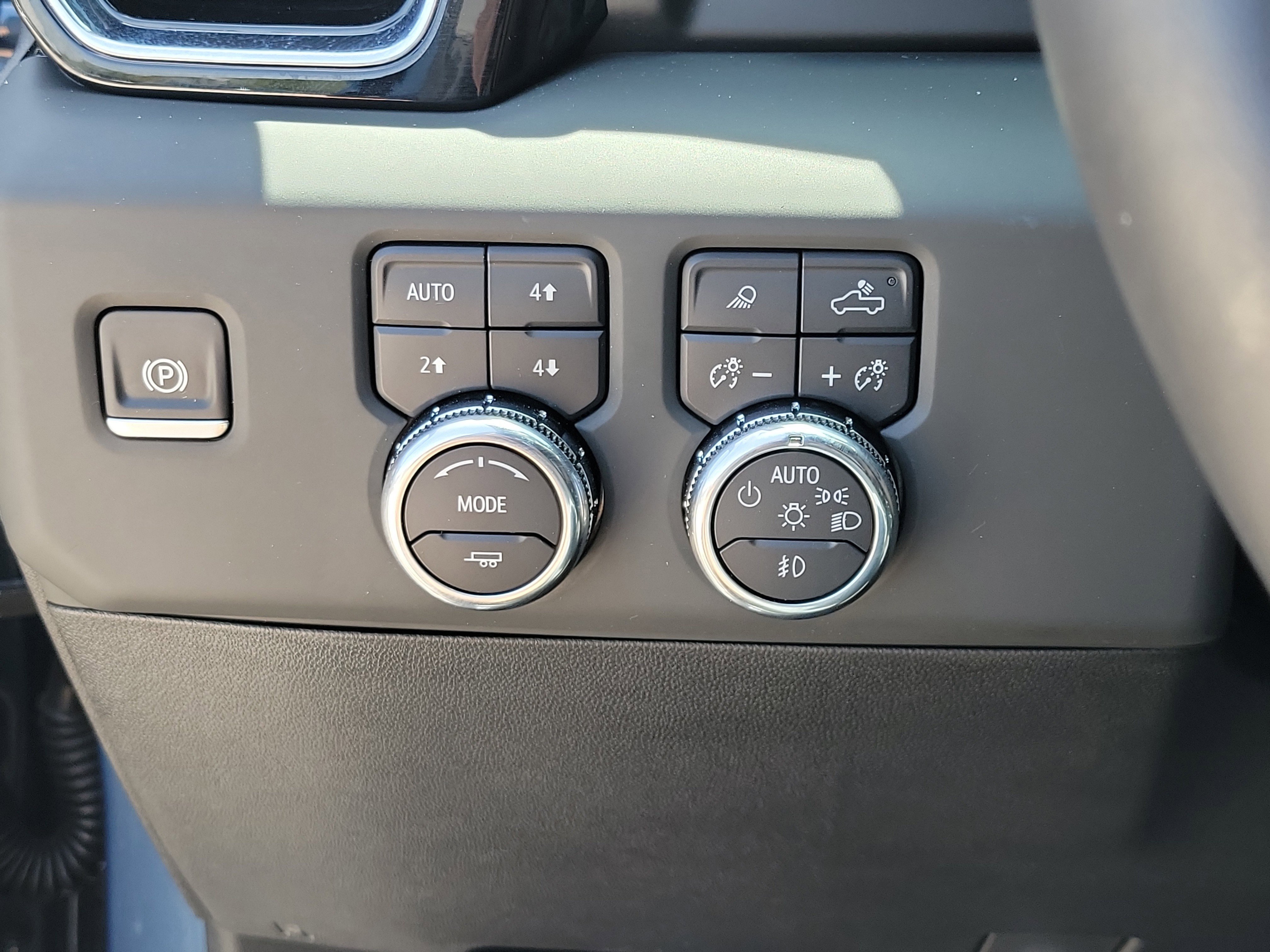 Used 2025 Downpour Metallic GMC Denali image 26