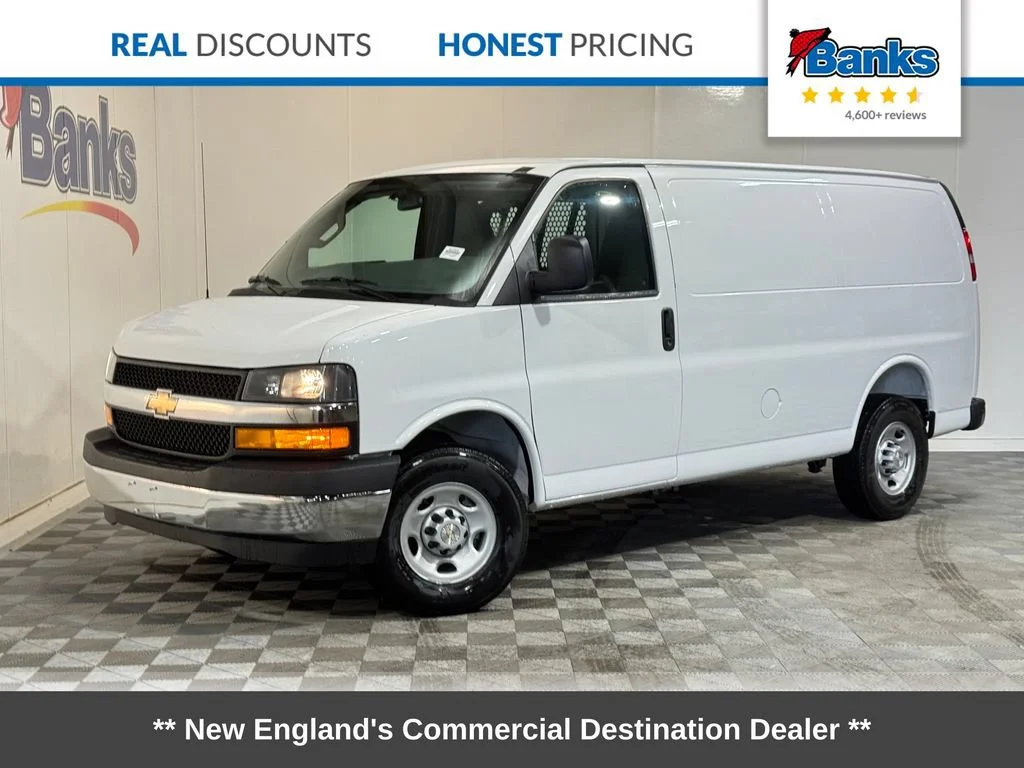 New 2026 Summit White Chevrolet WT image 1