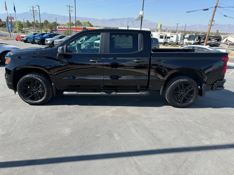 2026 Chevrolet Silverado 1500 Custom - Photo 6