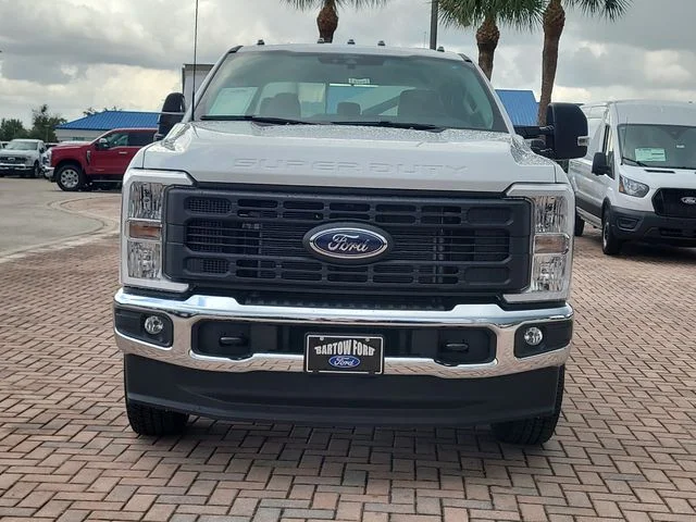 New 2026 Oxford White Ford XL image 2