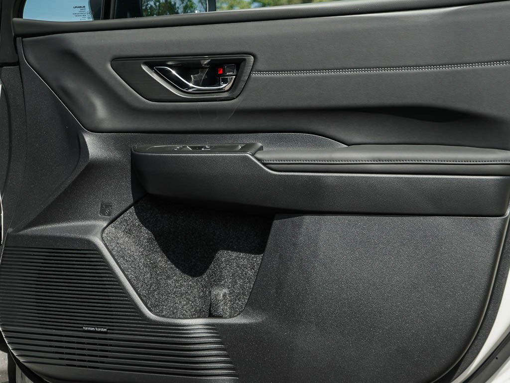 New 2026 CRYSTAL WHITE PEARL Subaru Touring image 10