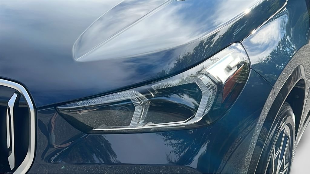 New 2027 Night Dusk Blue Metallic BMW xDrive28i image 25