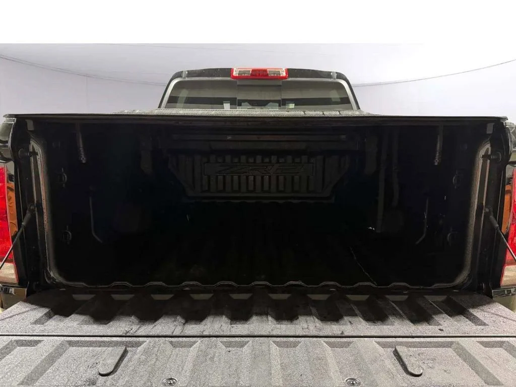 Used 2024 Black Chevrolet ZR2 image 28