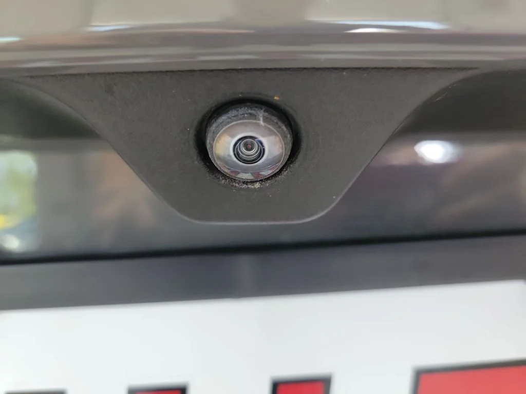 Certified Used 2023 Gray Jeep Latitude Lux image 13