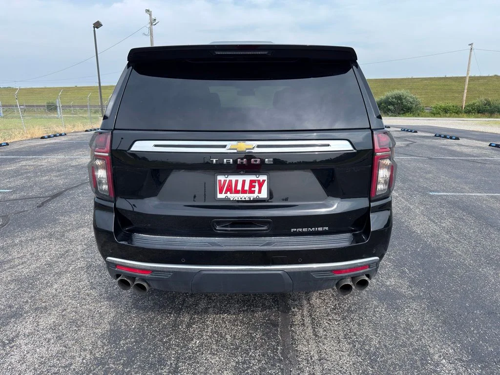 Used 2024 Black Chevrolet Premier image 17