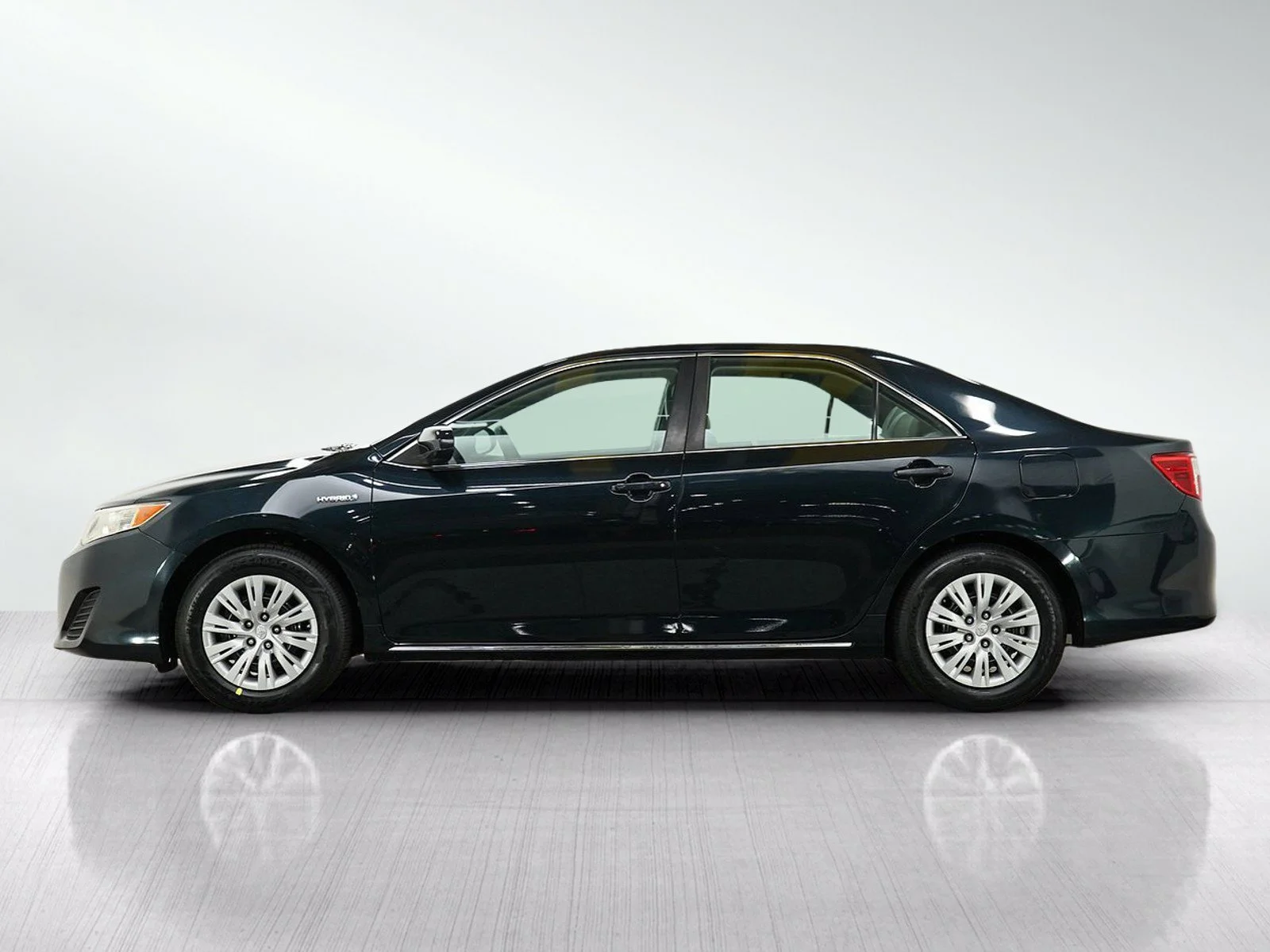 Used 2012 Toyota Camry LE Hybrid with VIN 4T1BD1FK3CU053733 for sale in Minneapolis, Minnesota