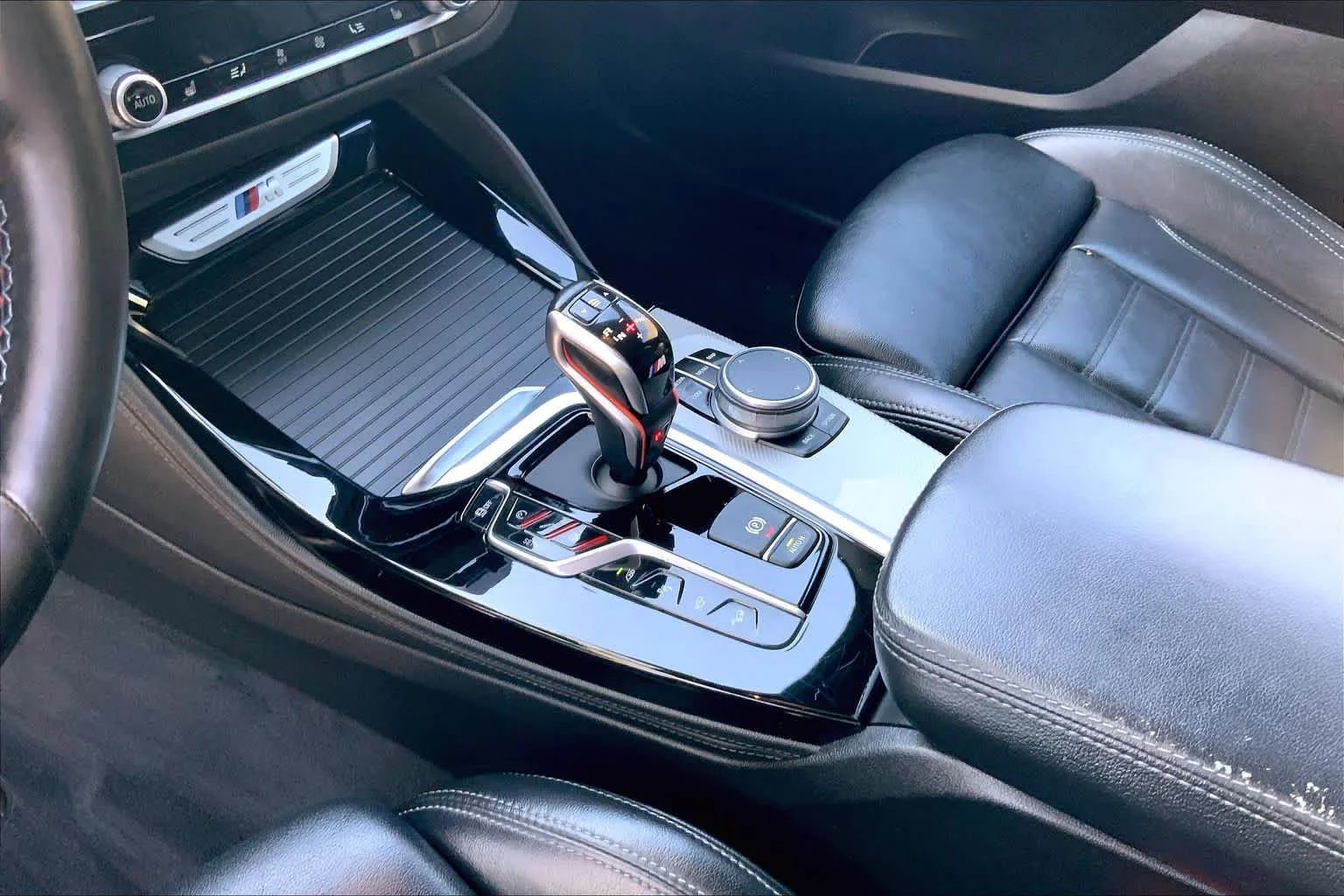 Used 2020 Donington Grey Metallic BMW  image 16
