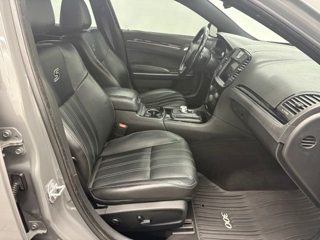 Used 2019 White Chrysler S image 43