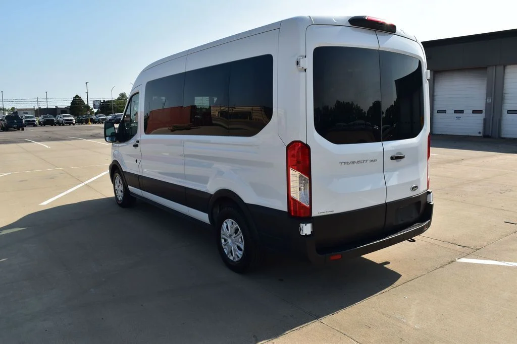 Used 2023 White Ford XL image 32