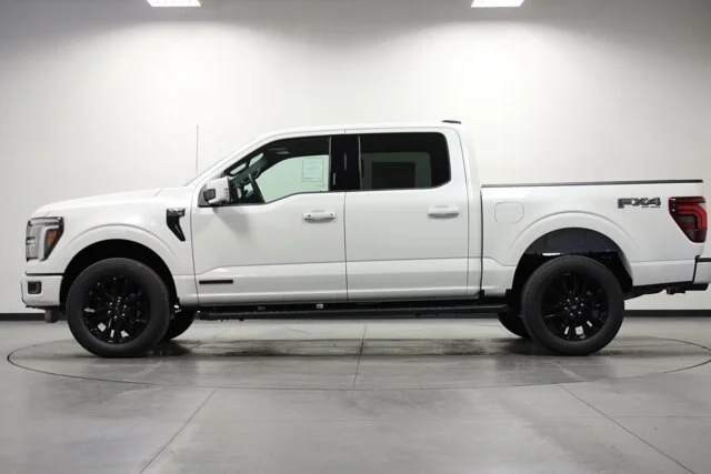 New 2026 Star White Metallic Tri-Coat Ford Lariat® image 33