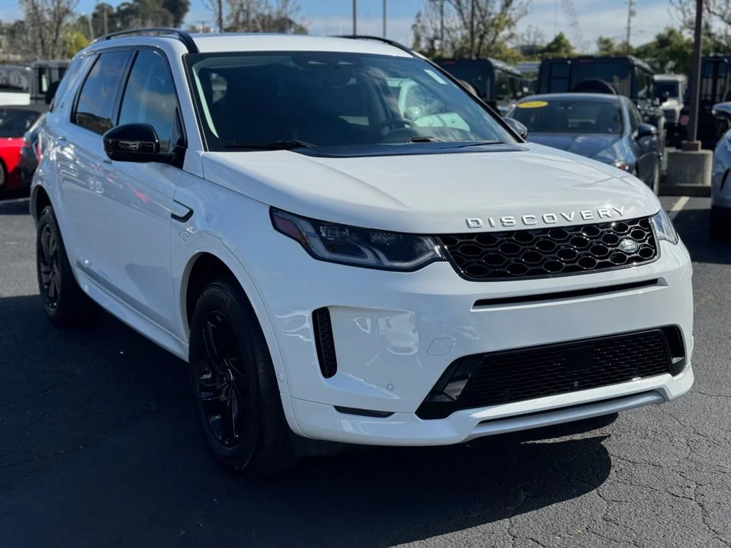 Used 2024 White Land Rover S image 4