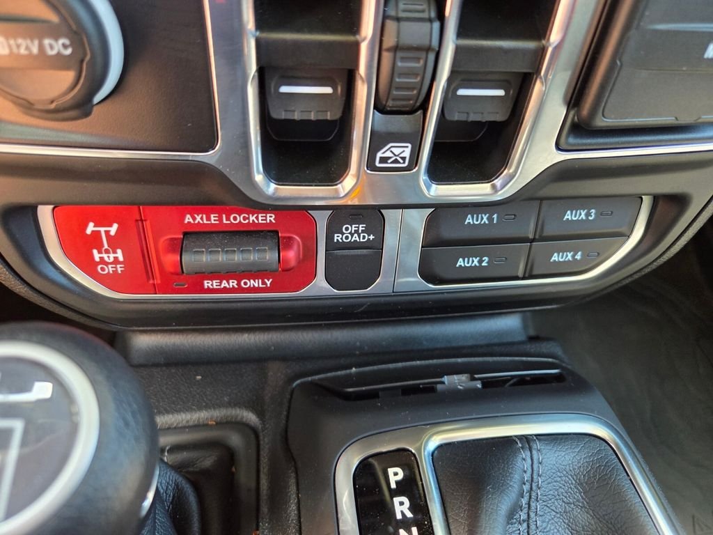 Used 2024 Yellow Jeep Mojave image 28