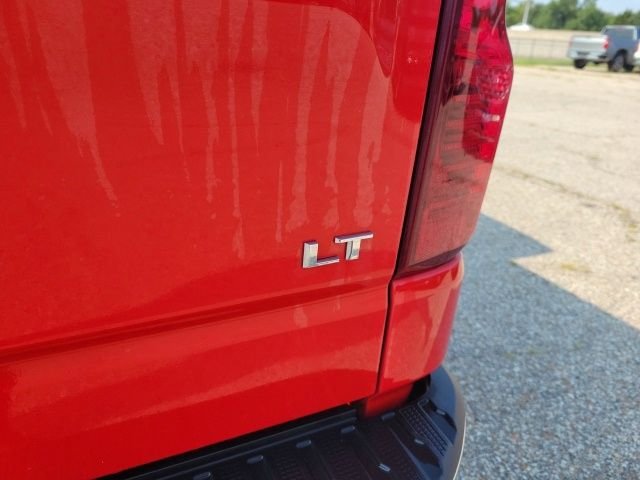 Used 2023 Red Chevrolet LT image 23