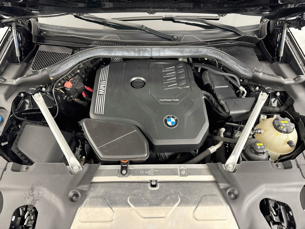 Used 2023 Black BMW xDrive30i image 31