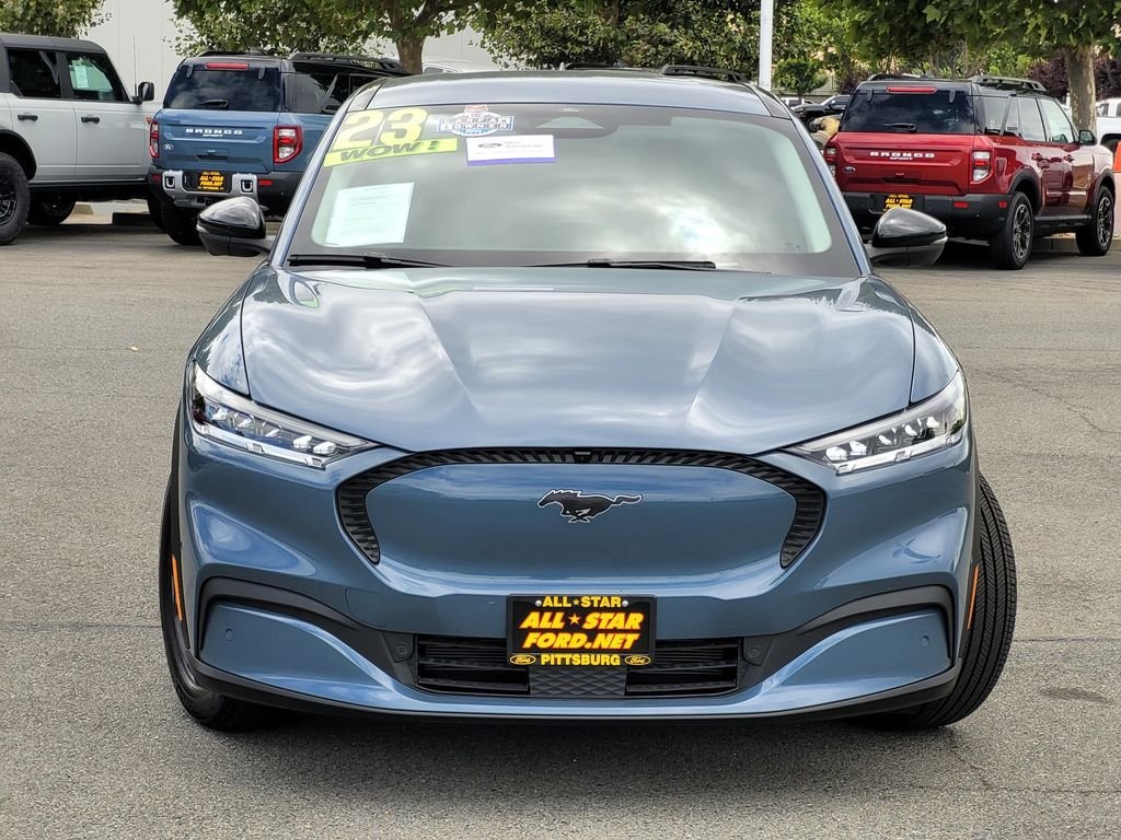 Used 2023 Blue Ford Select image 2