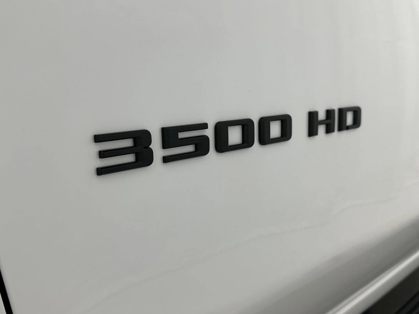 Used 2025 Summit White Chevrolet LTZ image 32