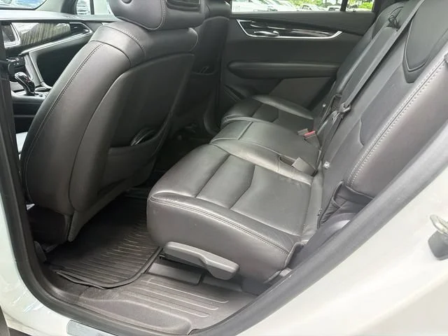 Used 2020 CRYSTAL WHITE TRICOAT Cadillac FWD Premium Luxury image 21