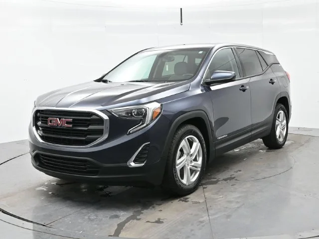 Used 2018 BLUE STEEL METALLIC GMC SLE image 3