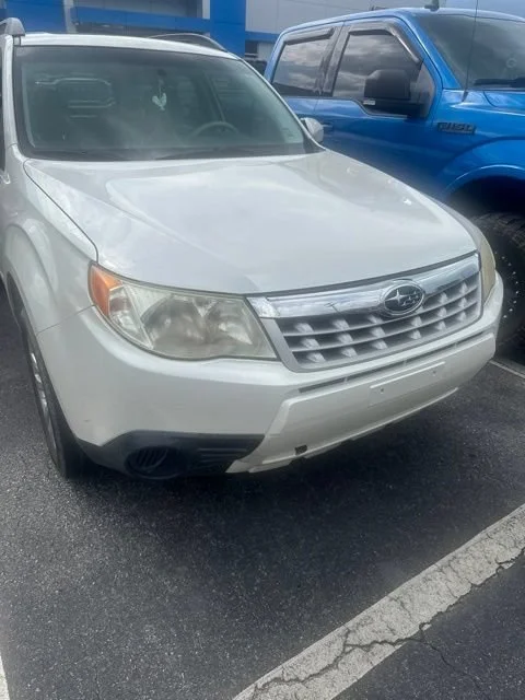 Used 2011 Satin White Pearl Subaru 2.5X Premium image 5