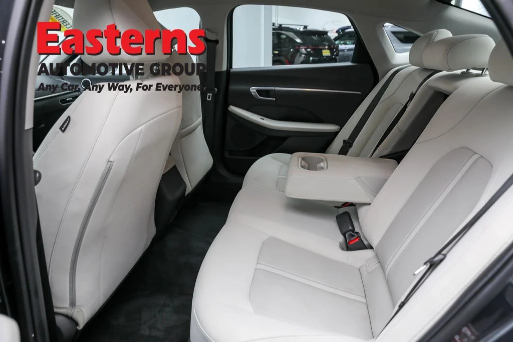 Used 2023 Gray Hyundai SEL image 20