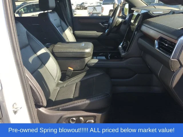 Used 2025 White GMC Denali image 49