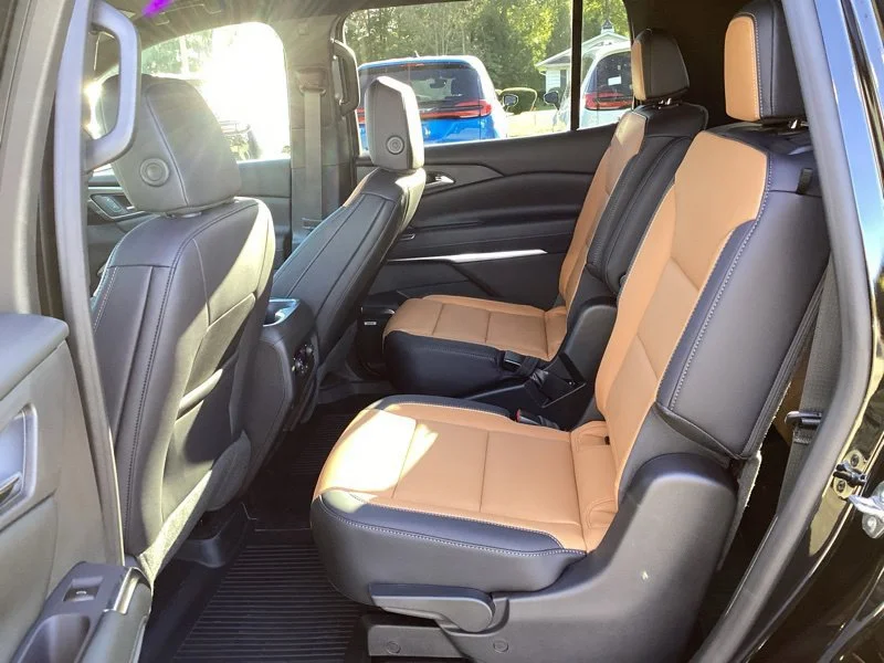 2027 Chevrolet Traverse Z71 - Photo 19