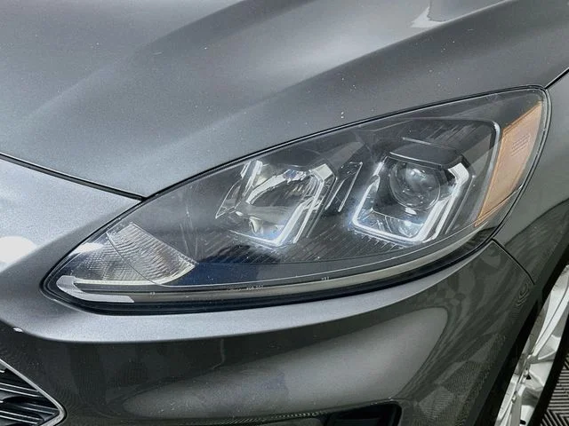 Pre-Owned 2022 Ford Escape SE