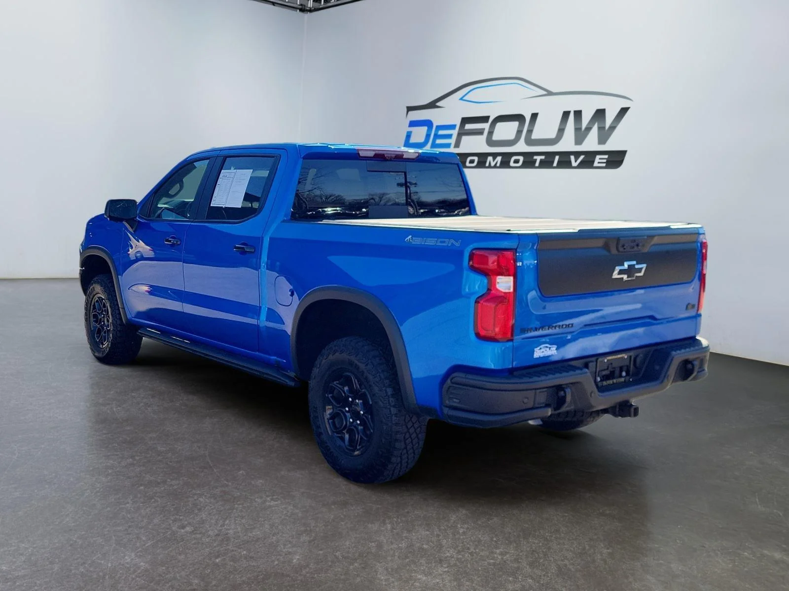 Used 2025 Riptide Blue Metallic Chevrolet ZR2 image 5